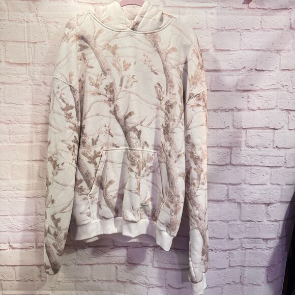 Comfrt Tops - Comfrt sz 2XL oversized thick hoodie cream/light brown Camo #fallvibes #comfy